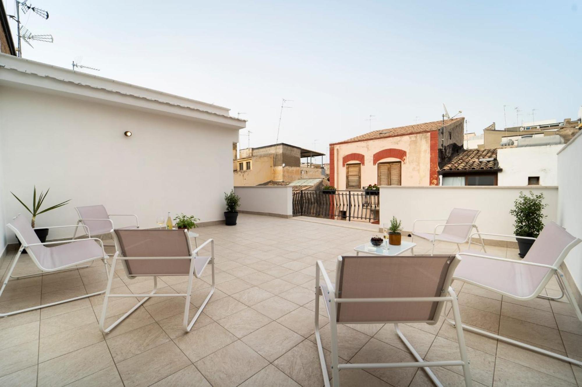 Mameri Central Rooms Castellammare del Golfo Bagian luar foto